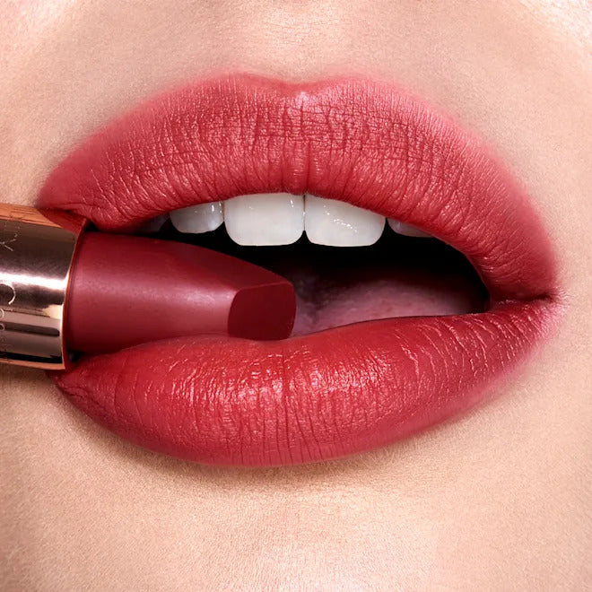 Charlotte Tilbury - Walk of No Shame